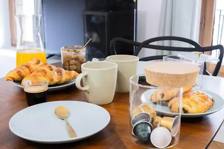 Suite Crystal Лион Апартаменты